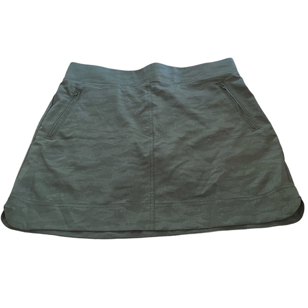 Orvis Classic Collection travel skort pull on elastic waist pocket camo Sz M NWT
